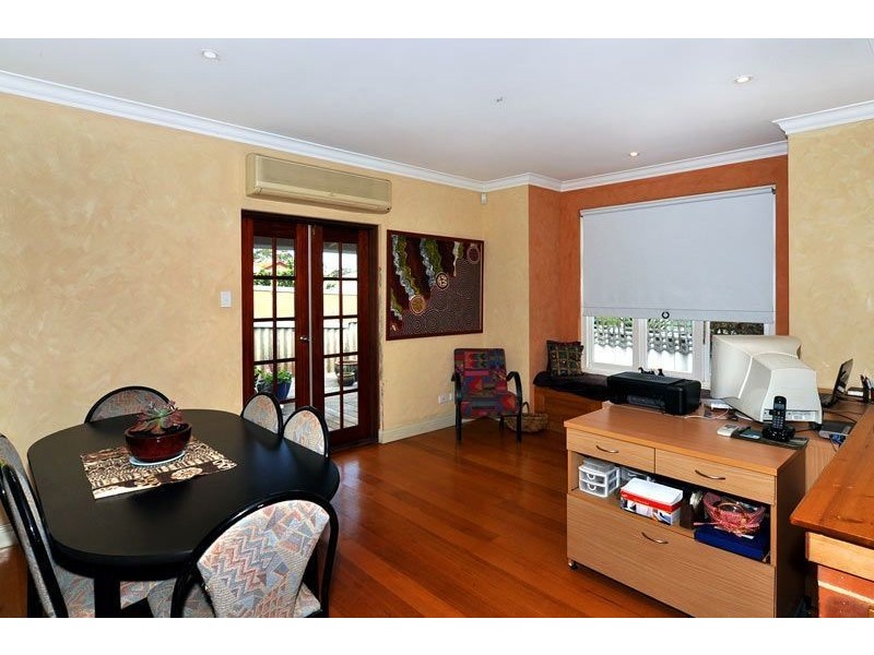 19 Dixon Street, Carey Park WA 6230