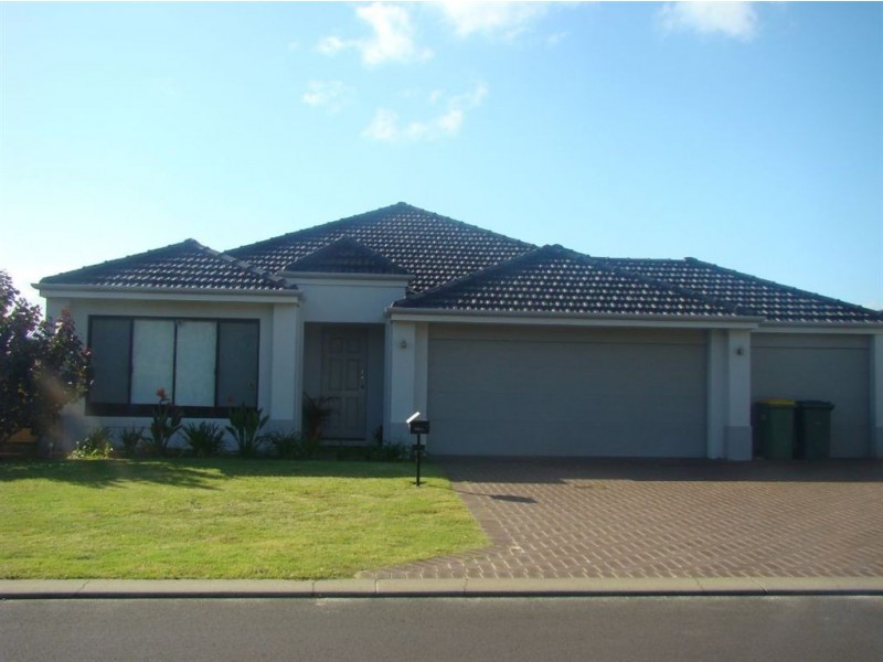 17 Chamberlain Grove, Millbridge WA 6232