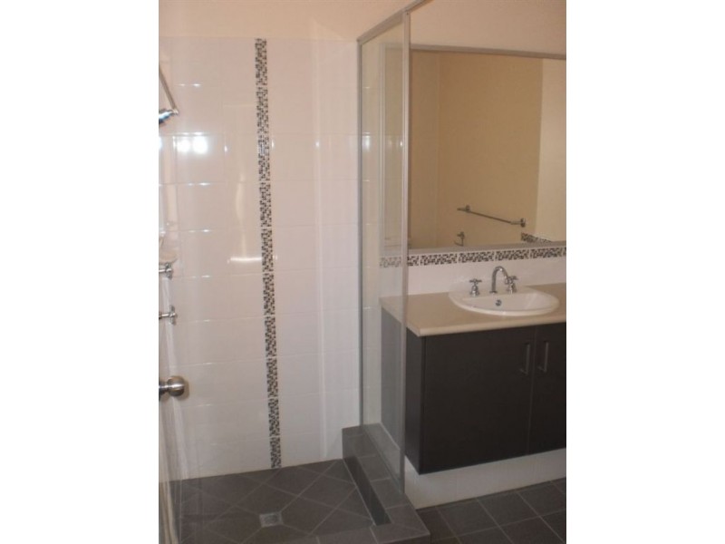 2/41 Murtin Road, Dalyellup WA 6230