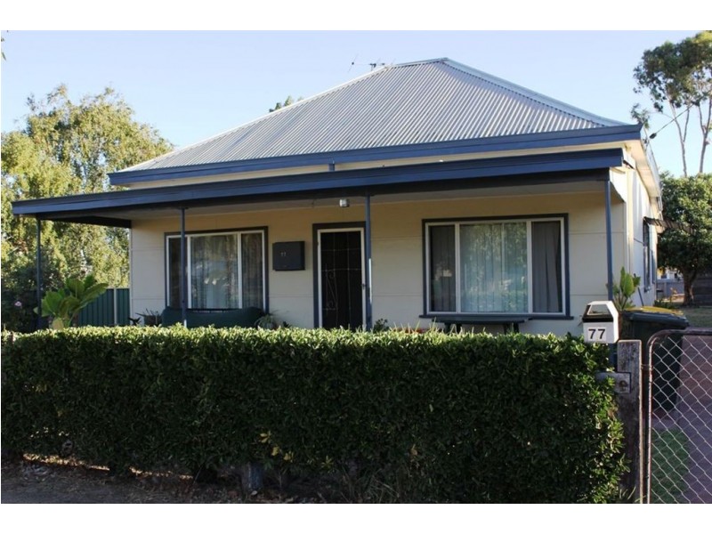 77 Coombes Street, Collie WA 6225
