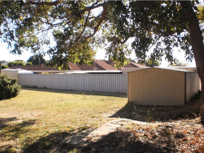 13 Kurrajong Circle, Glen Iris WA 6230