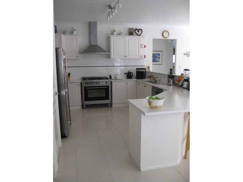 6 Slee Place, Withers WA 6230