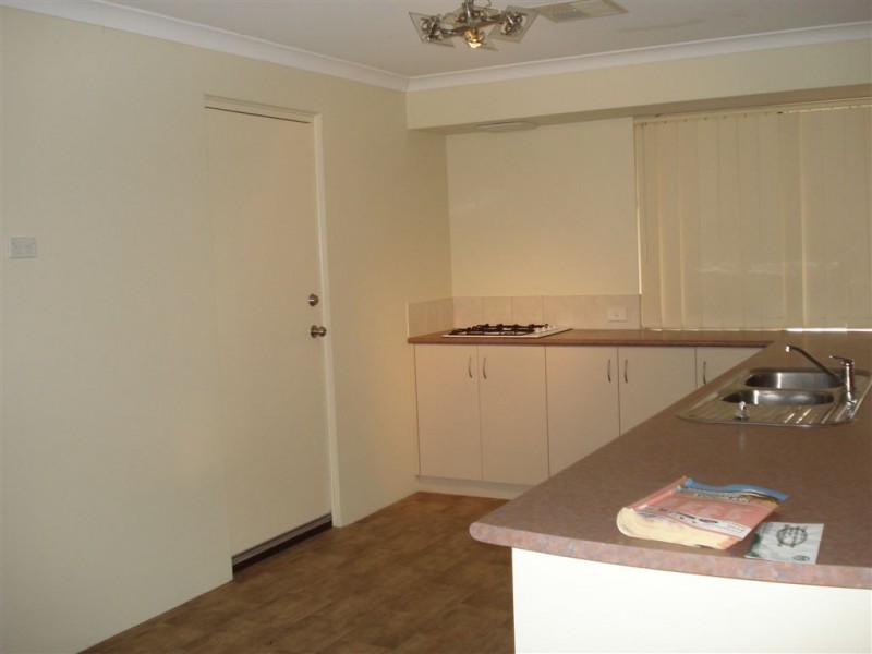 16 Sherwood Road, Australind WA 6233