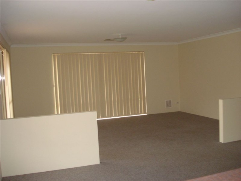 16 Sherwood Road, Australind WA 6233