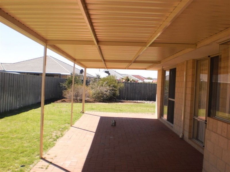 16 Sherwood Road, Australind WA 6233