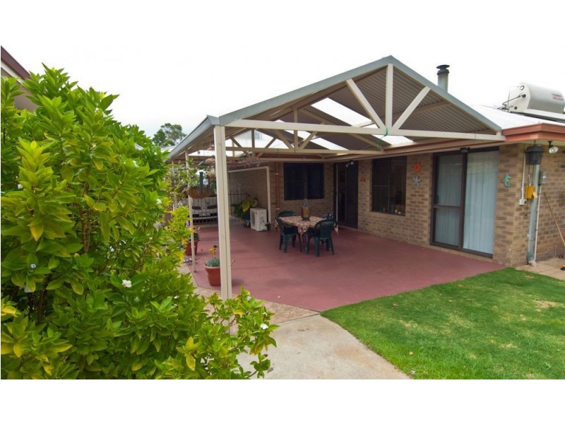 31 Simpson Street, Collie WA 6225