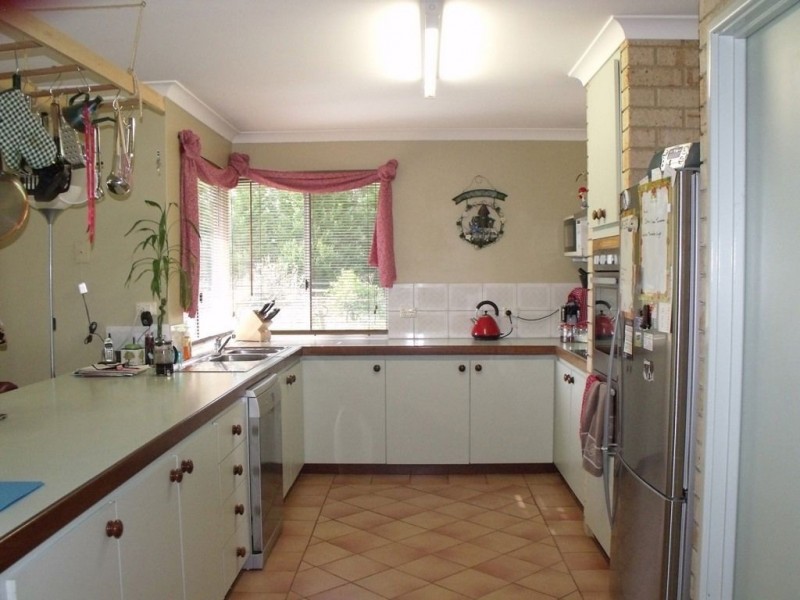 14 Paperbark Close, North Boyanup WA 6237