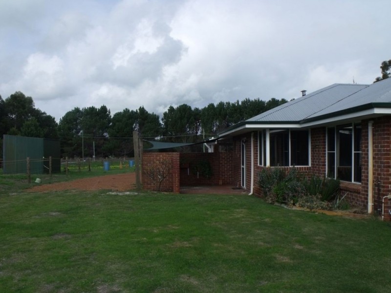 14 Paperbark Close, North Boyanup WA 6237