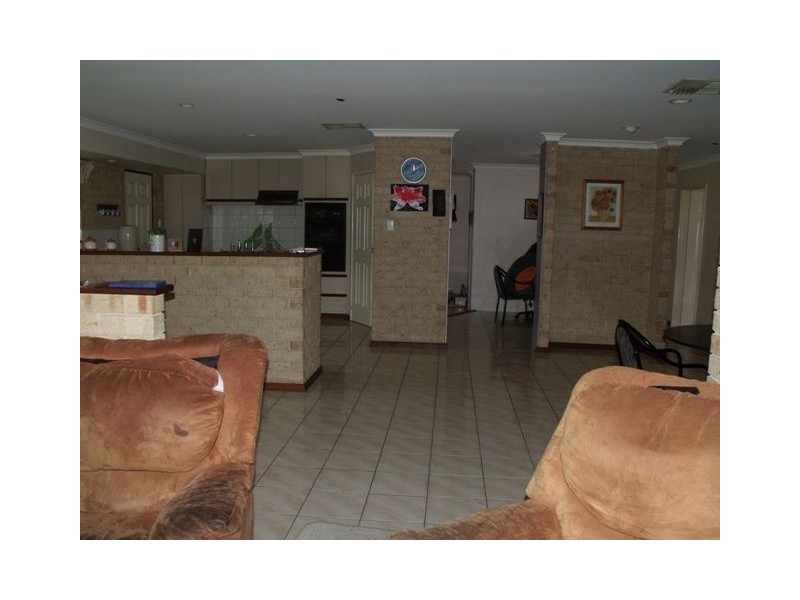 7 Quokka Court, Australind WA 6233