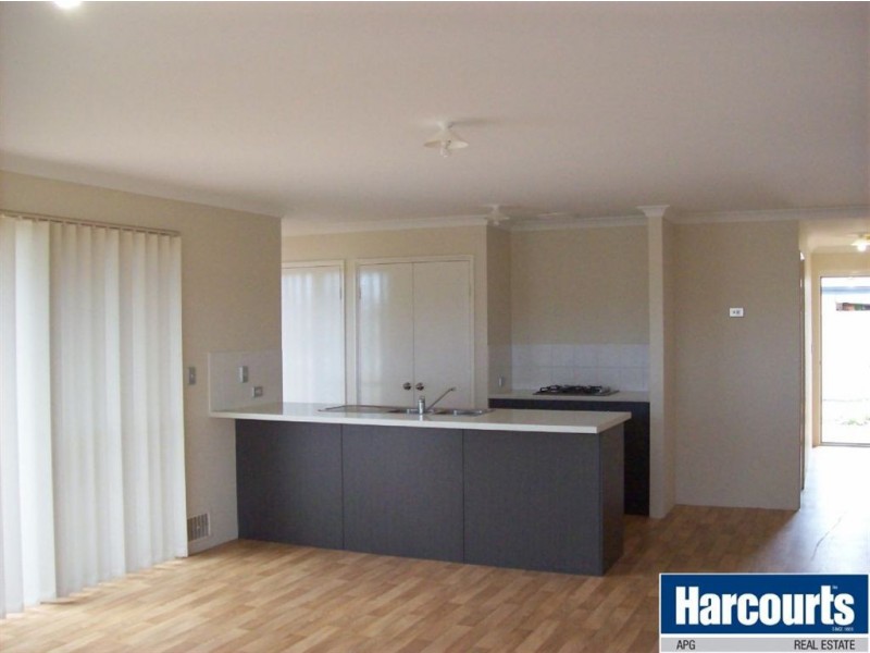 2/41 Murtin Road, Dalyellup WA 6230