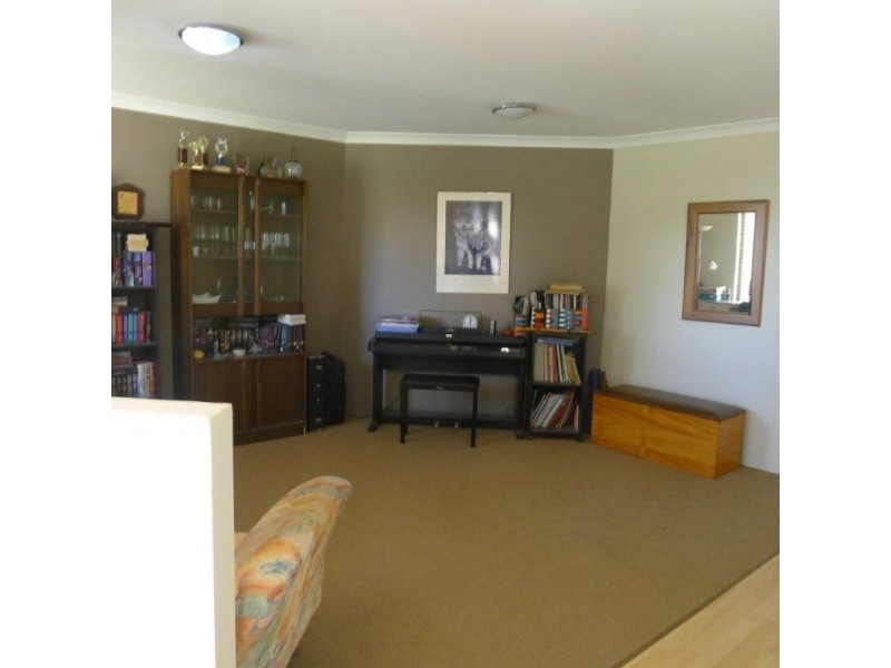 3 Blaxland Road, Dalyellup WA 6230