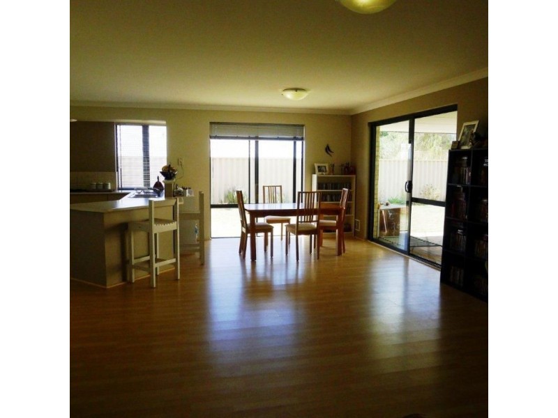 3 Blaxland Road, Dalyellup WA 6230