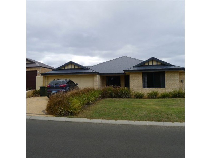 18 Nottingham Entrance, Dalyellup WA 6230