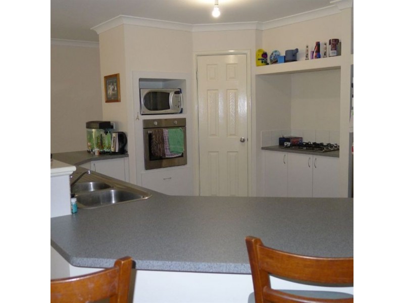 18 Nottingham Entrance, Dalyellup WA 6230