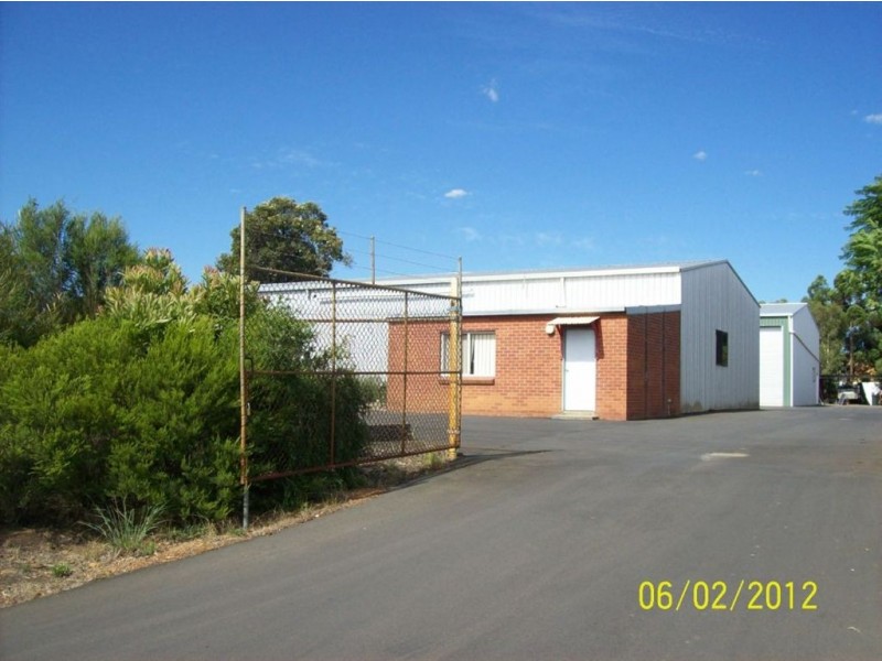 11 Golding Crescent, Picton East WA 6229