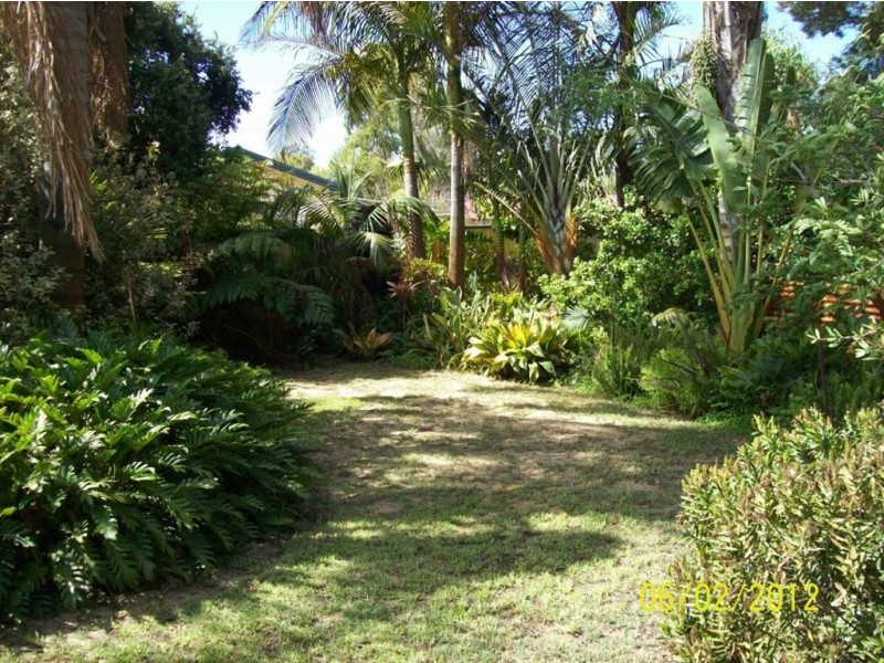 11 Golding Crescent, Picton East WA 6229