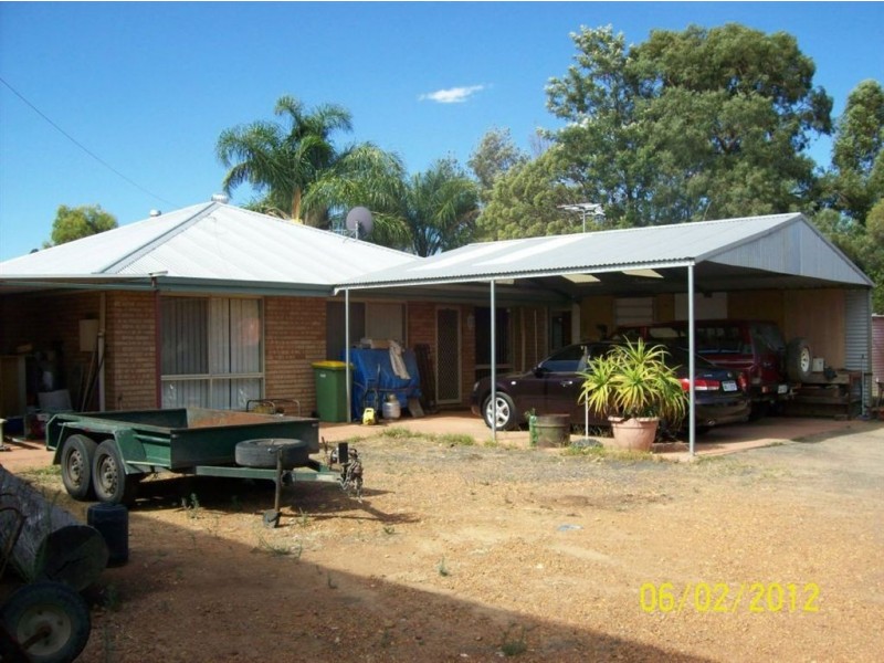 11 Golding Crescent, Picton East WA 6229