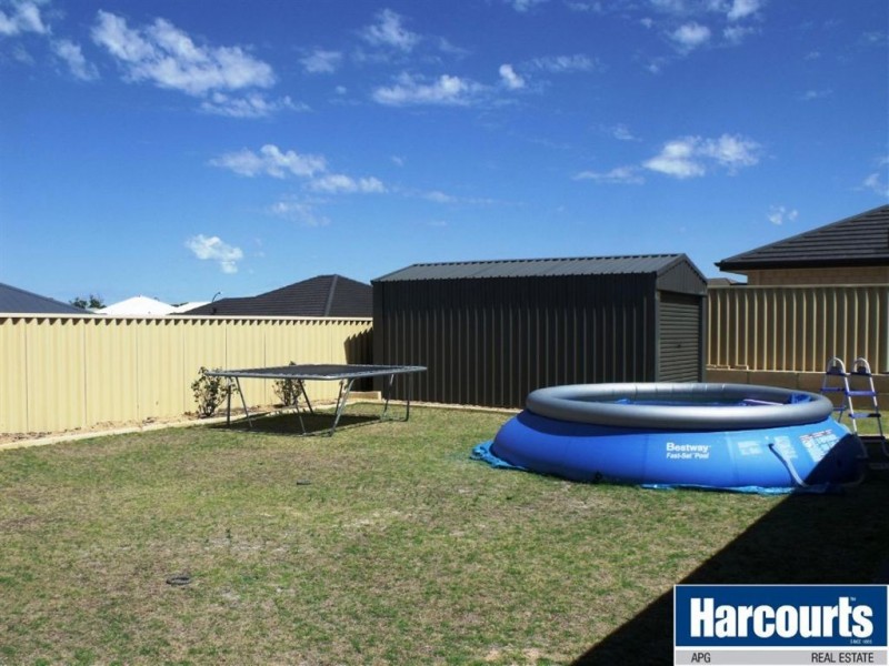 138 Hornibrook Road, Dalyellup WA 6230