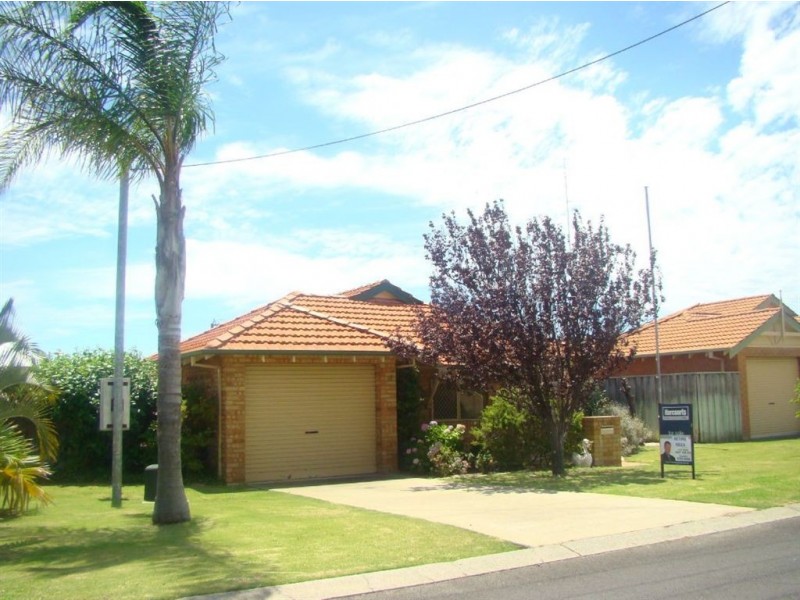 14/4 Cambrose Avenue, Australind WA 6233