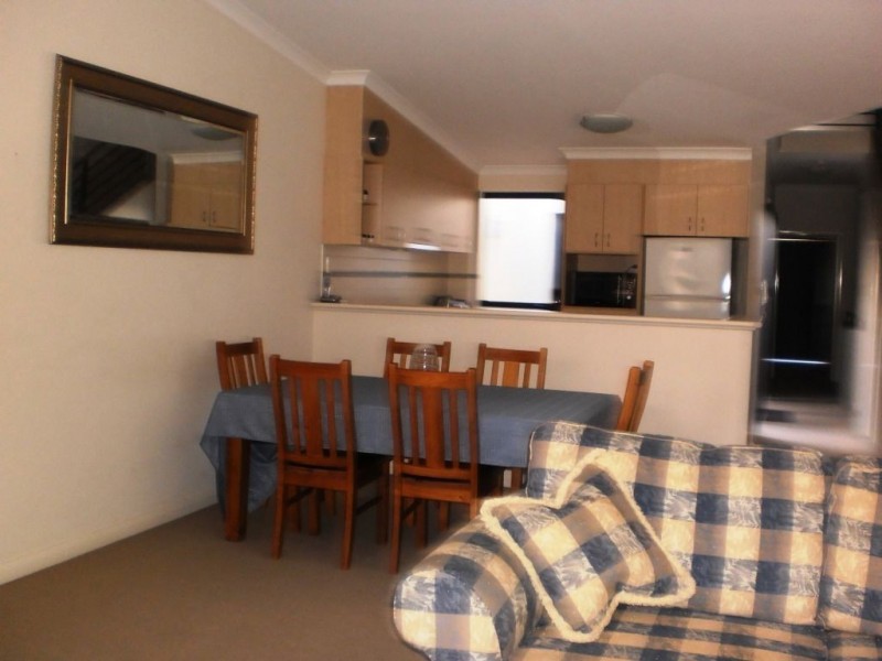7/18 Bonnefoi blvd, Bunbury WA 6230