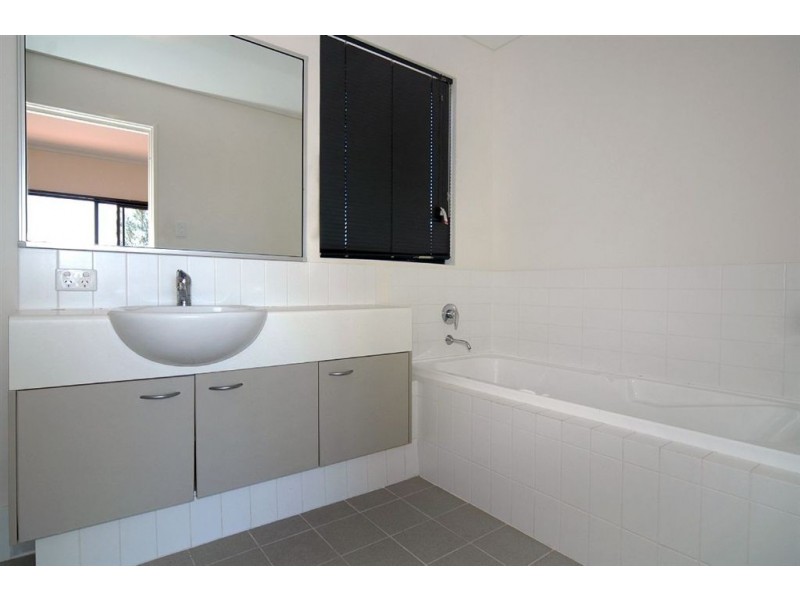 7/18 Bonnefoi blvd, Bunbury WA 6230