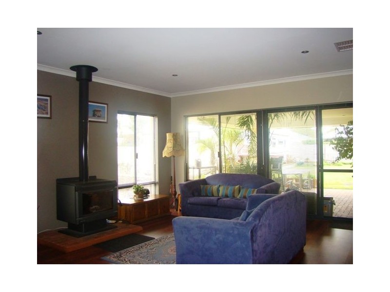 30 Ray Street, Boyanup WA 6237