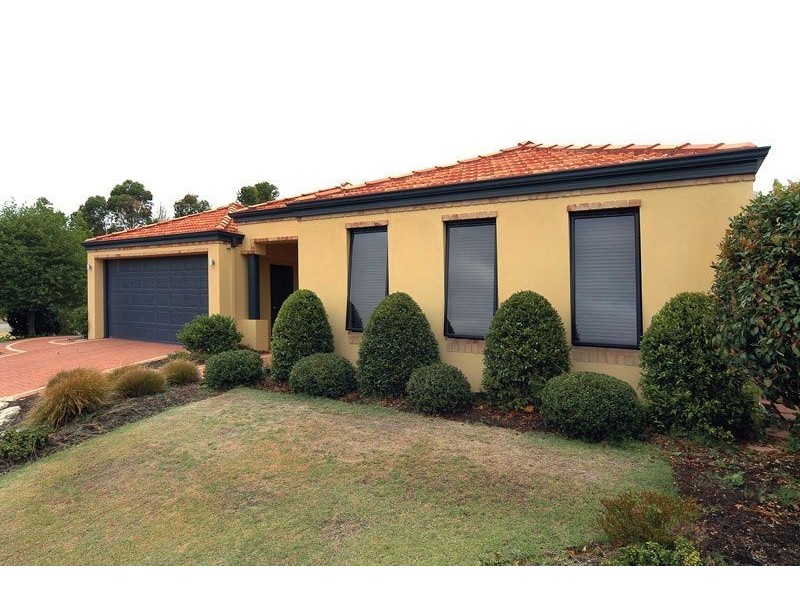 35 Somerville Drive, College Grove WA 6230