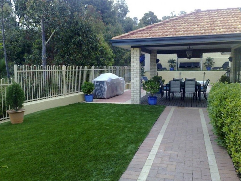 35 Somerville Drive, College Grove WA 6230