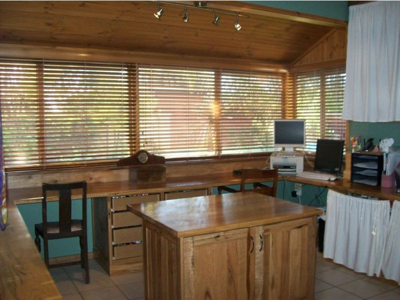 37 Golding Crescent, Picton East WA 6229