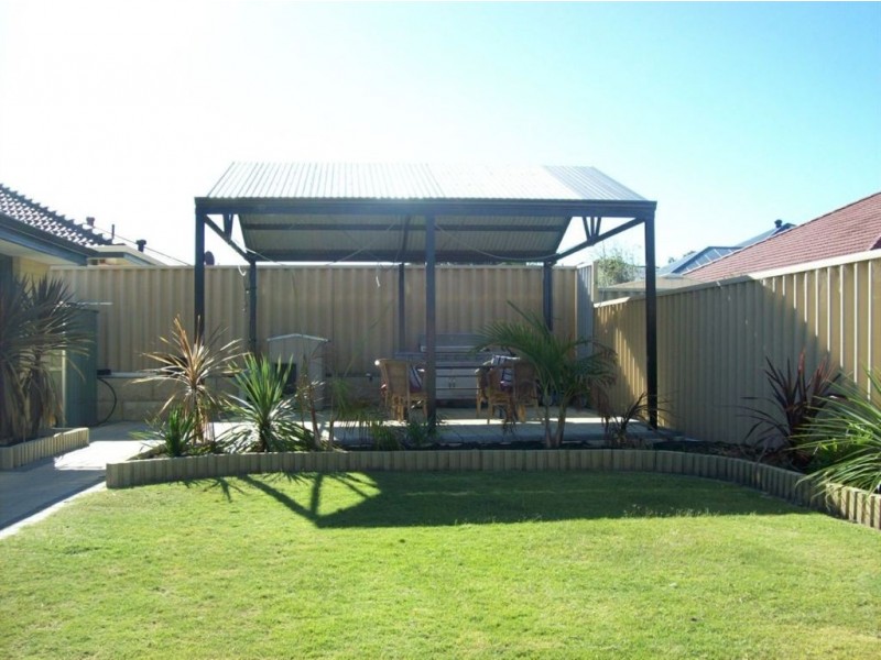 4 Durack Street, Dalyellup WA 6230