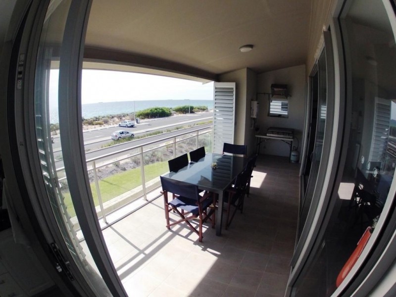 3/99 Ocean Drive, Bunbury WA 6230