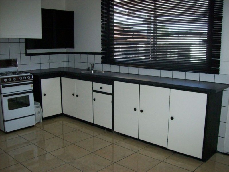 47 Hands Avenue, Carey Park WA 6230