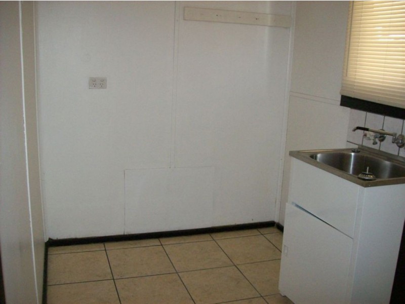 47 Hands Avenue, Carey Park WA 6230