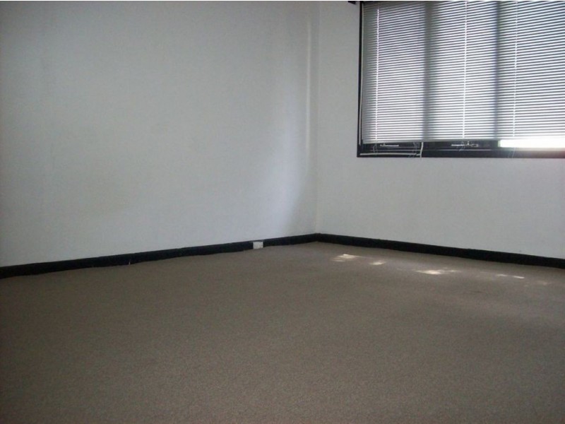 47 Hands Avenue, Carey Park WA 6230