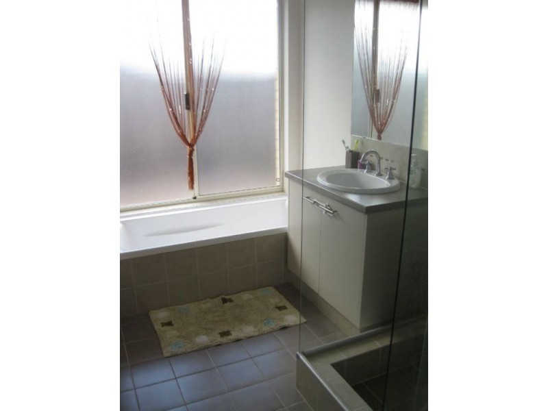 2 Lachlan Way, Australind WA 6233