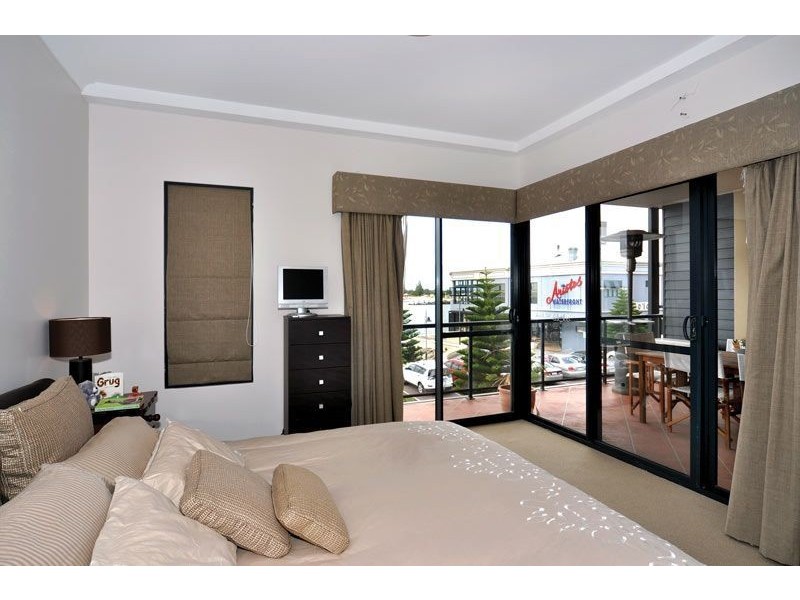 28/18-24 Bonnefoi Boulevard, Bunbury WA 6230