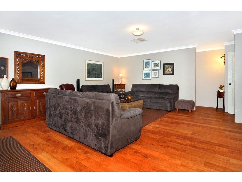 18 Poller Way, Australind WA 6233