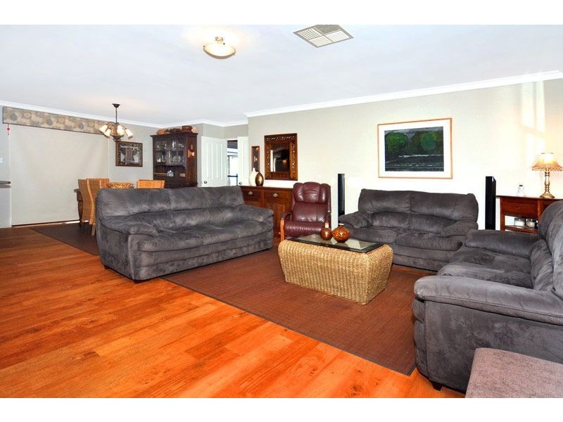 18 Poller Way, Australind WA 6233