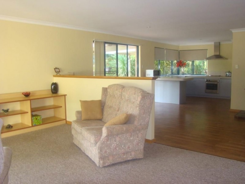 33 Roberts Street, Balingup WA 6253