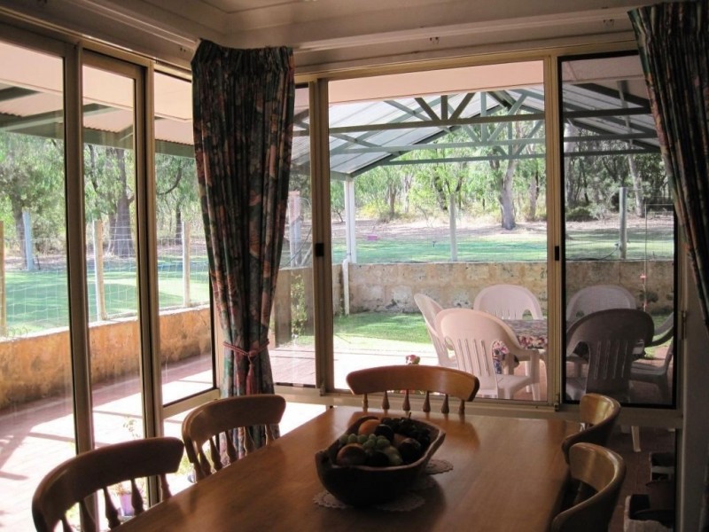 96 Minninup Road, Stratham WA 6237