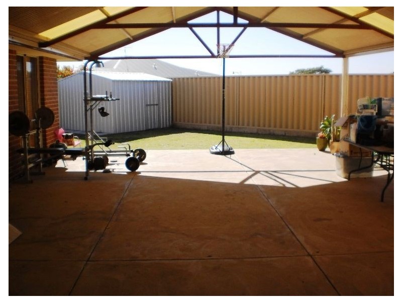 39 Carbine Loop, Millbridge WA 6232