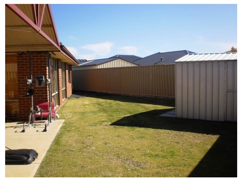 39 Carbine Loop, Millbridge WA 6232
