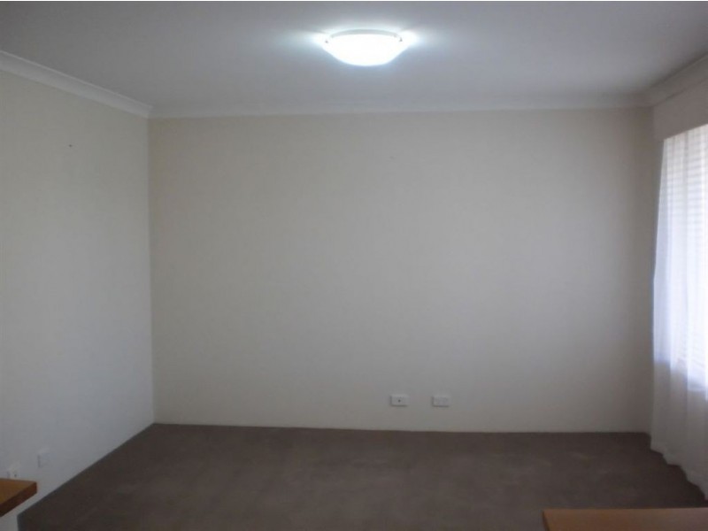 10 Chisholm Road, Dalyellup WA 6230