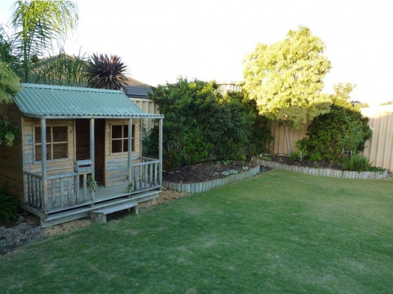 10 Chisholm Road, Dalyellup WA 6230