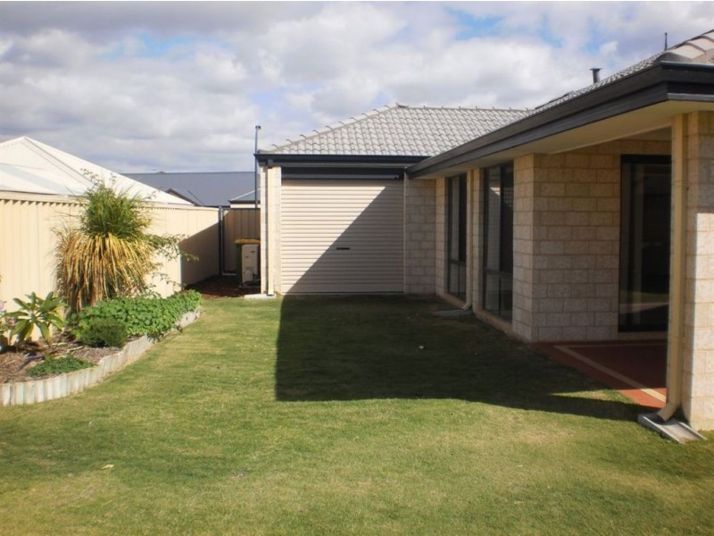 10 Chisholm Road, Dalyellup WA 6230