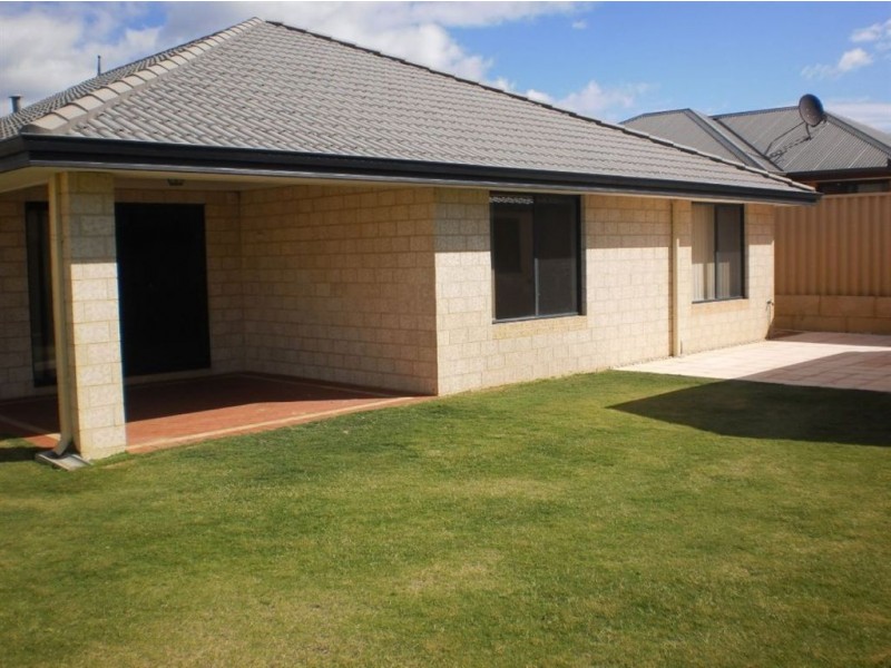 10 Chisholm Road, Dalyellup WA 6230