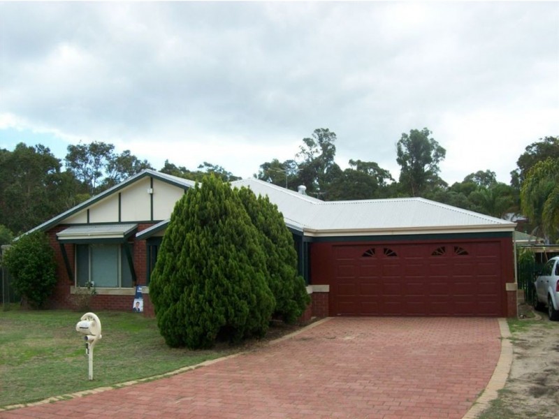 16 Hertford Elbow, College Grove WA 6230