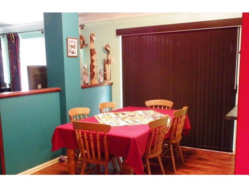 16 Hertford Elbow, College Grove WA 6230