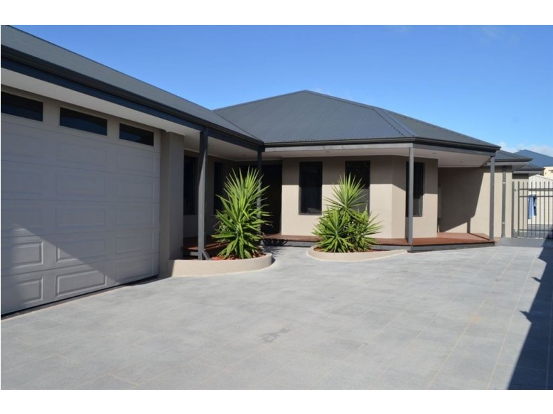 12 Polwarth Circuit, Eaton WA 6232