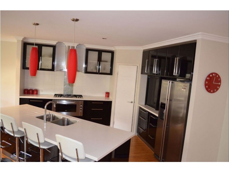 12 Polwarth Circuit, Eaton WA 6232